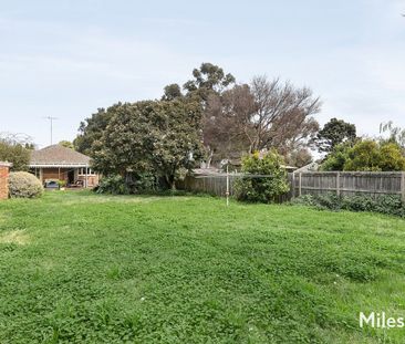 50 Lantana Street, Ivanhoe - Photo 5