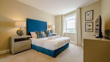 Circus Apartments, Canary Wharf - Photo 3