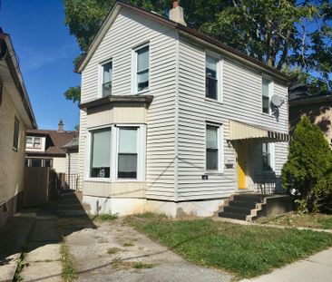 For Lease - 163 Welland Avenue Unit# Rear Unit, St. Catharines, Ont... - Photo 6