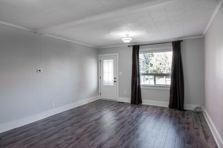 For Lease - 25 Stafford Street, Woodstock, Ontario - Photo 5