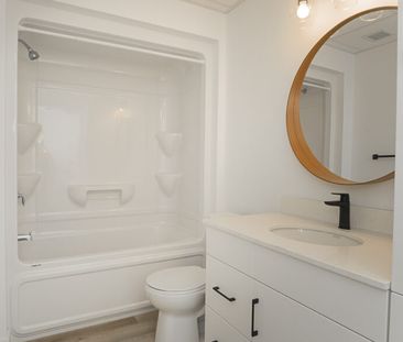 Newcastle: Black Accents – 710 Westminster, Winnipeg, MB - Photo 1