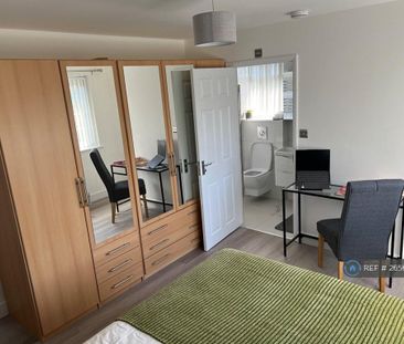 2 bedroom flat to rent - Photo 6