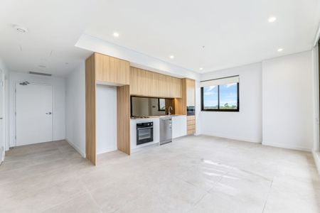 Convenient Location - Photo 4