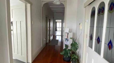 Renovated three bedroom two living - Photo 4