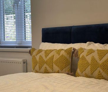 1 bedroom in a house share to rent - Photo 2