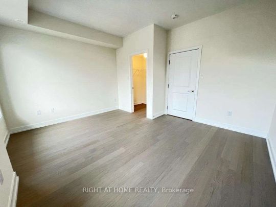 Condo Townhouse For Lease | W9251124 - Photo 1