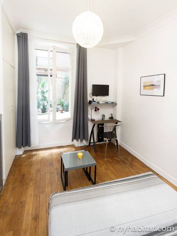 Logement à Paris, Location meublée - Photo 5