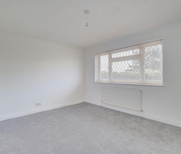 4 bedroom detached house to rent - Photo 5