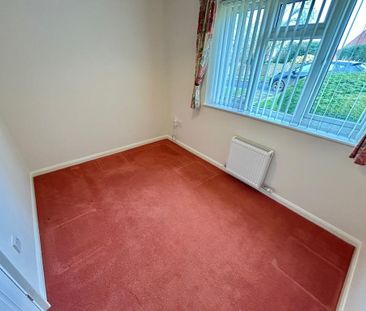 3 bedroom detached bungalow to rent - Photo 4