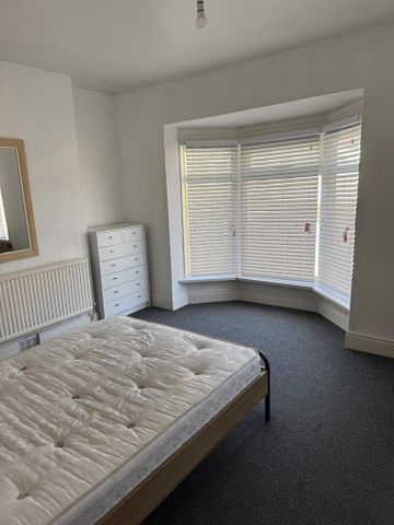 4 bedroom house to rent - Photo 3