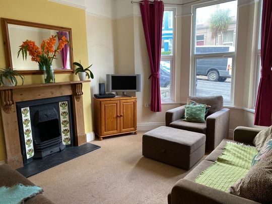 30 Westbourne Road - Photo 1