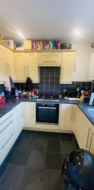 4 bedroom house share to rent - Photo 1