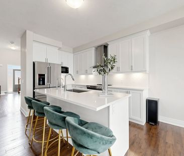For Lease - 29 Frederick Pearson Street, East Gwillimbury, Ontario - Photo 4