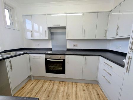 Churchtown, Mullion, Helston, Cornwall, TR12 - Photo 5