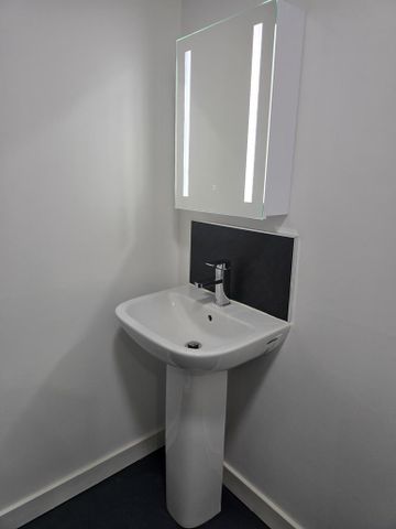 1 bedroom flat to rent - Photo 5