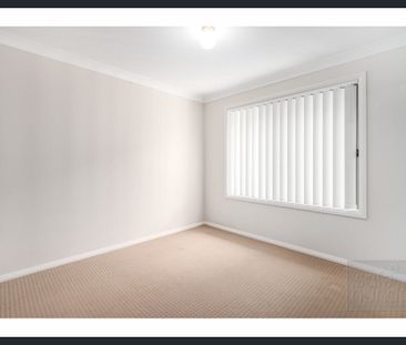 WELL PRESENTED LOW MAINTENANCE FAMILY HOME - Photo 3