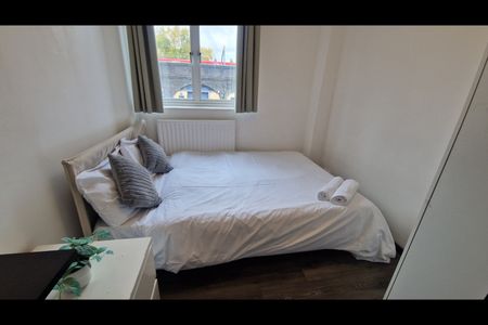 Room in a Shared House, Barnardo Gardens, E1 - Photo 4