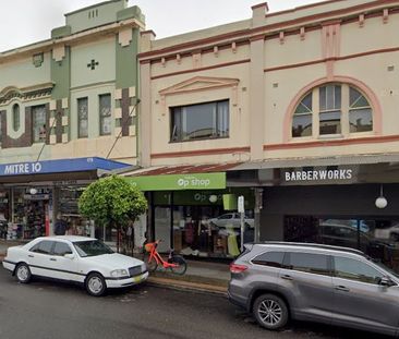 Spacious 1 bedroom flat in a great location - Photo 3