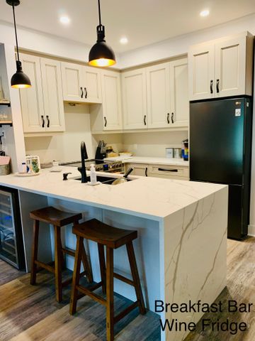 For Lease - 674 Johnston Park Avenue, Collingwood, Ontario - Photo 2