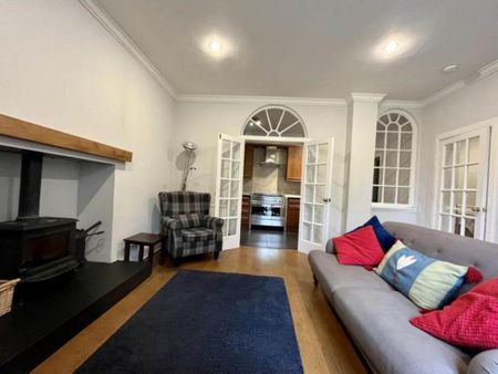 3 bedroom flat to rent - Photo 5