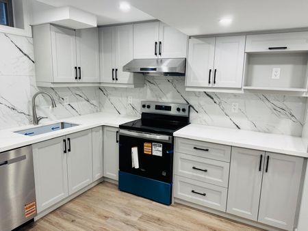 For Lease - 16 Walter Clifford Nesbitt Drive, Whitby, Ontario - Photo 3