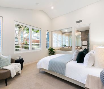 Luxury Designer Excellence - Photo 1