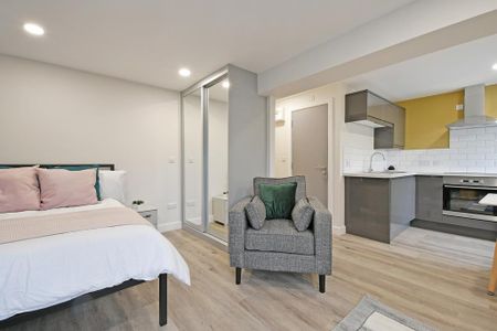 Studio to rent - Photo 2