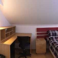 Libre *POUR ÉTUDIANT* Chambre /salle de bain privée /Centre-ville/ Basse-ville de Québec - Photo 1