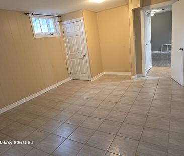 For Lease - 1715 Rossland Road Unit# Basement, Whitby, Ontario - Photo 4