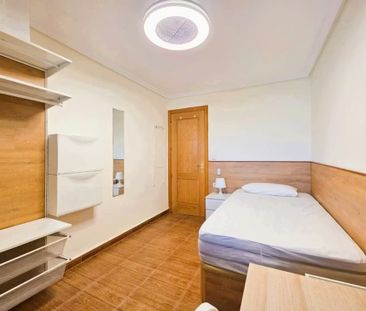 Calle Río Miño, Leganés, Community of Madrid 28913 - Photo 1