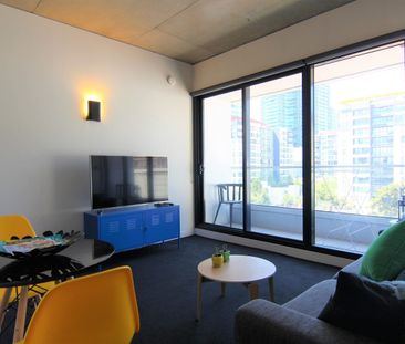 Fully Furnished Specious Inner City Sanctuary - Photo 1