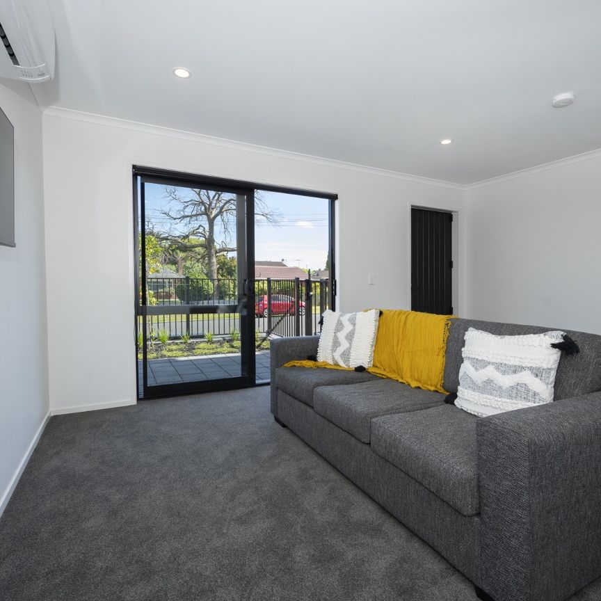 Modern Studio Rooms For Rent - Photo 1