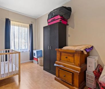 Neat & Comfortable 2-Bedroom Home in a Convenient Location - Photo 5