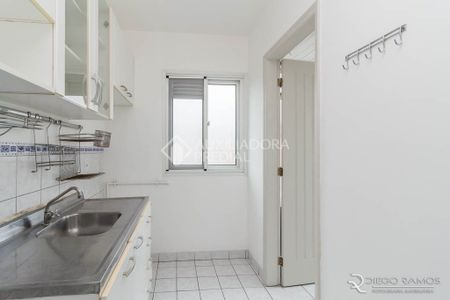 Apartamento com 2 quartos e 48m² para alugar em Humaitá, Porto Alegre. - Foto 5