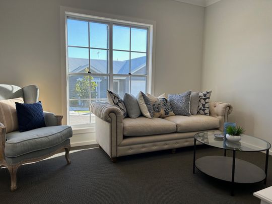 12 Lark Street, Elermore Vale NSW 2287 - Townhouse For Rent | Domain - Photo 1