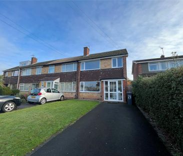 3 bedroom end of terrace house to rent - Photo 2