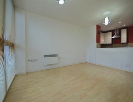 3 Bedroom Apartment Available Arranging tenancy - Photo 2