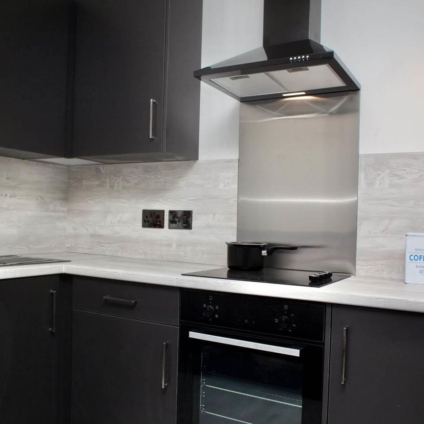 Studio 5, 207 High Street - Photo 1