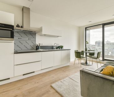 Te huur: Appartement Marius Bauerstraat 30 10 in Amsterdam - Photo 1