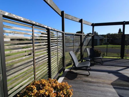 Family fun on Waimare - Photo 2