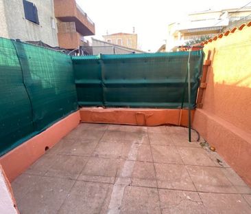 LA LONDE LES MAURES - Type 3 - duplex - location a l'année - Photo 1