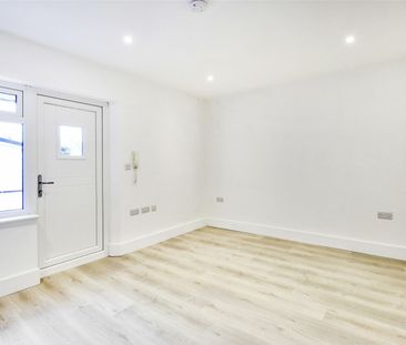 3B Main Road, Sutton At Hone, Dartford, DA4 9HA - Photo 1