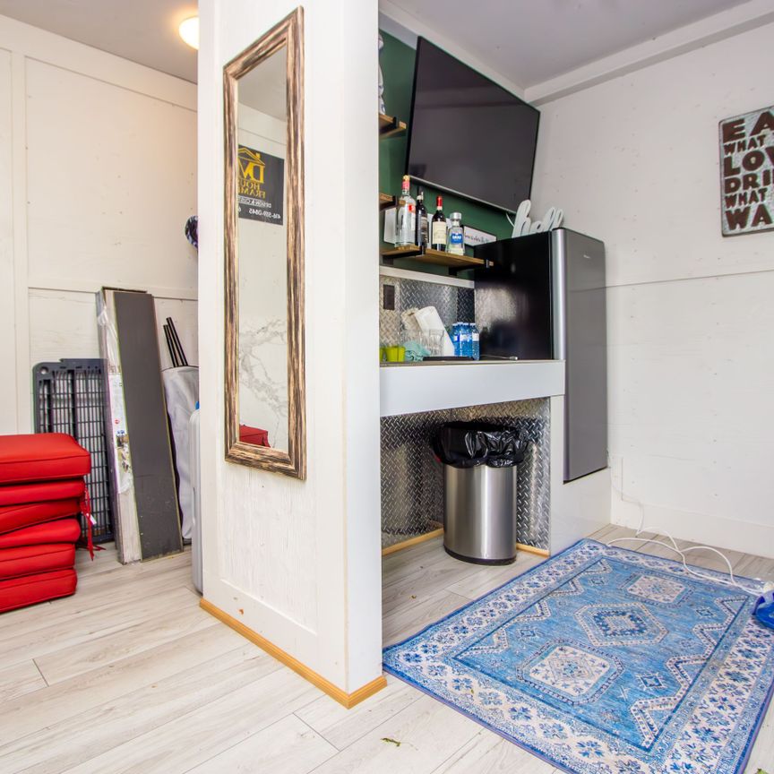 For Lease - 27 Pine Avenue, Mississauga, Ontario - Photo 1