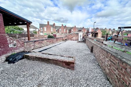 Rockingham Road - Photo 5