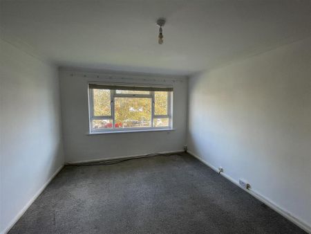 2 bedroom maisonette to rent - Photo 5