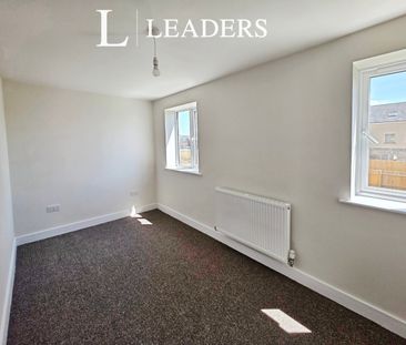 3 bedroom semi-detached to rent Bluebell Road, Quadring - Photo 4