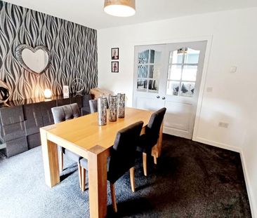3 bedroom terraced house to rent - Photo 4