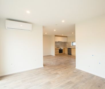 Modern 2 Bedroom Townhouse - Photo 1