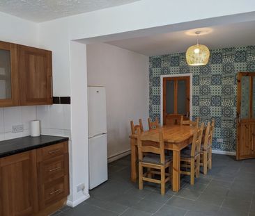 3 Bed Terraced House, Nicholson Road, S8 - Photo 1
