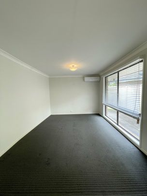 FOUR BEDROOM FAMILY HOME WITH INGROUND POOL! - Photo 1